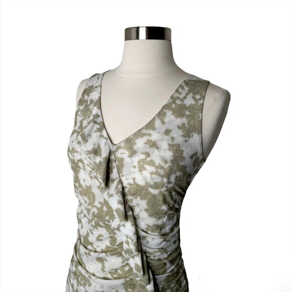 Halogen Blouse Women’s XS Ruffle V-neck Top Sleeveless Pullover Ruched Stretch - Picture 2 of 7